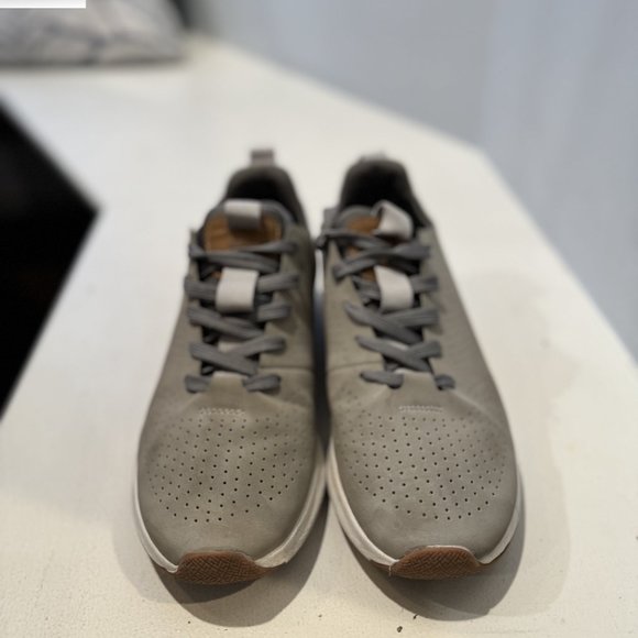 Steve Madden Businss Casual Shoes - Picture 2 of 3